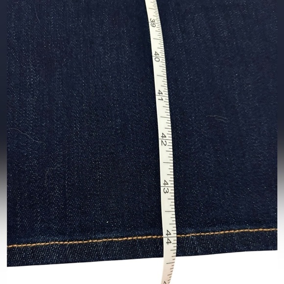 NWT Old Navy Mid-Rise Boot-Cut Jeans in Deep Blue - Picture 6 of 7